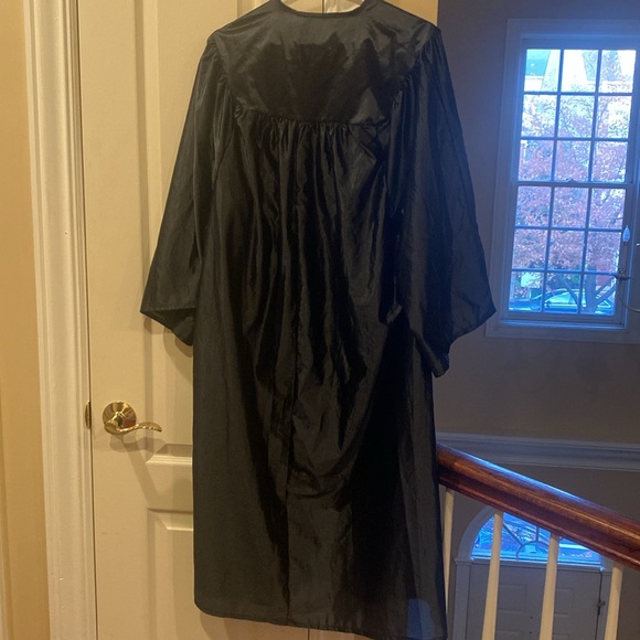 Black Graduation Gown - Picture 8 of 9